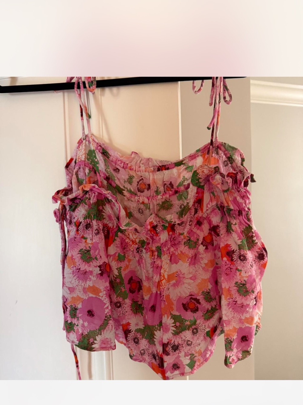Ganni Pink Floral Tie-Shoulder Ruffle Crop Camisole - Picture 2 of 4